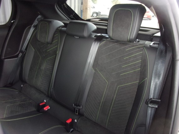 PEUGEOT 208 208 hybrid noire-019.jpg